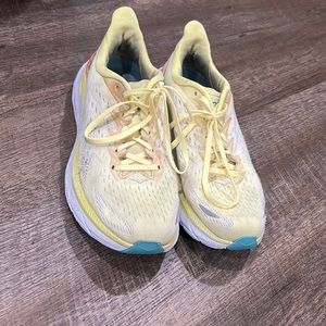 Hoka W Clifton 8 sneakers Size 10